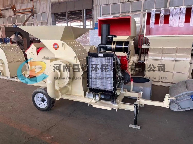 河南昌達內蒙古客戶定（dìng）製移動檸（níng）條（tiáo）粉碎（suì）柔絲機.jpg