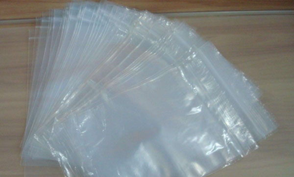 塑料薄膜拉伸強度性能標準測試方案解讀 塑(sù)料(liào)薄膜拉伸(shēn)強度性能標準測(cè)試方案解讀